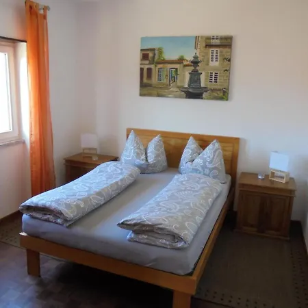 Apartamento Casa Ines Quiet Fieldside Haven *
